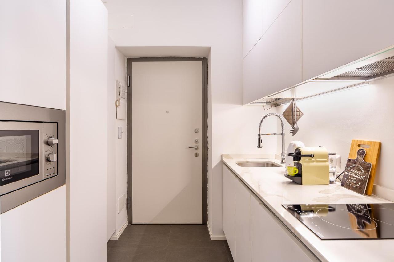 Marghera Suite Duomo 10Min, Fast Wifi & Metro Milan Bagian luar foto